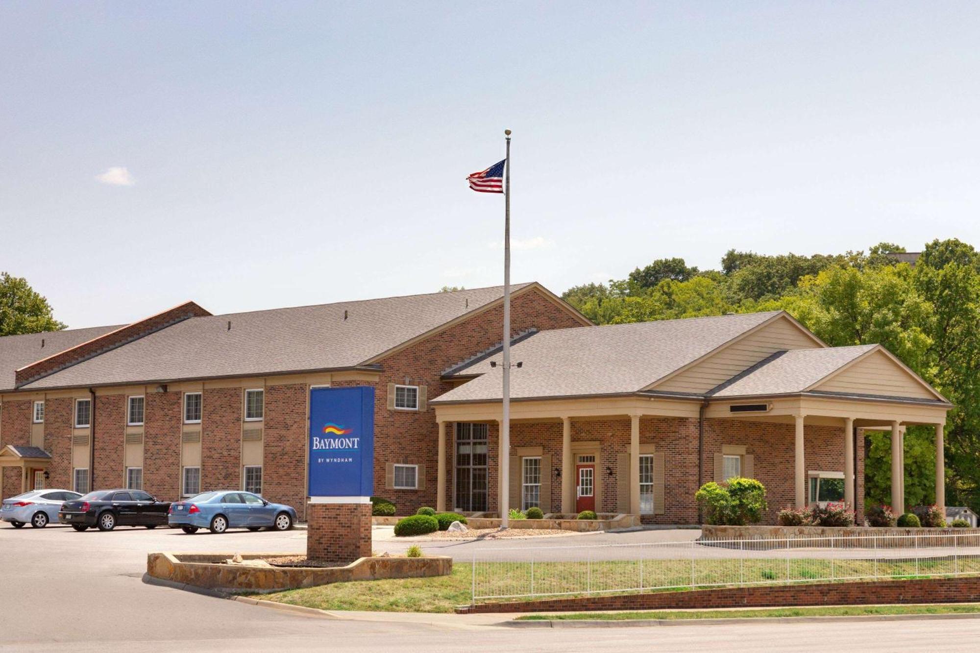 Baymont By Wyndham Kansas City Ku Medical Center Extérieur photo